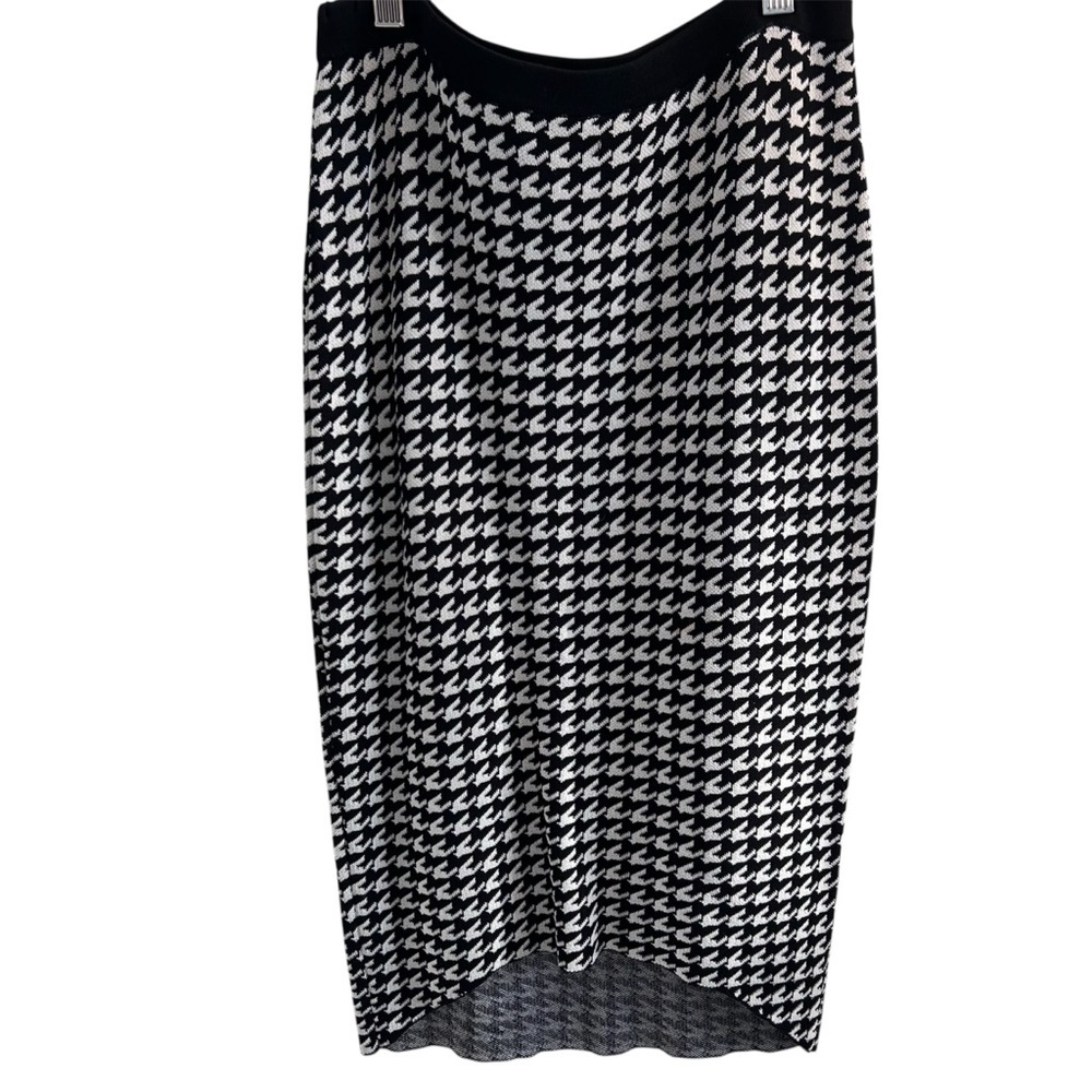 Elle Black and White Houndstooth Pencil Skirt